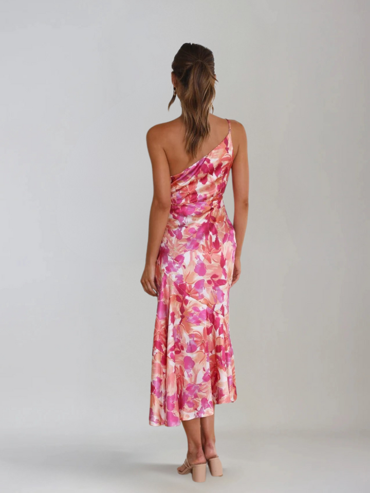 Séristelle™ | Robe sculptante à col carré en spandex